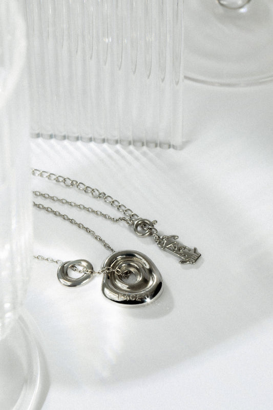 Jimin - Merch Oficial Exhibición "The Truth Untold" - Collar "Face"